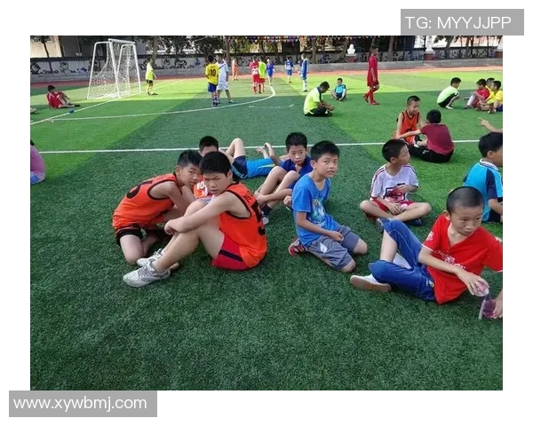 李敏专访：从绿茵场到人生舞台的足球旅程回顾与展望